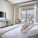 Marina 4*
