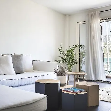 Marina Aparthotel 3*