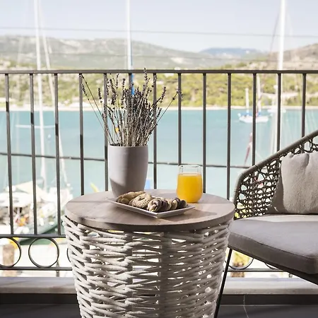Apartahotel Marina